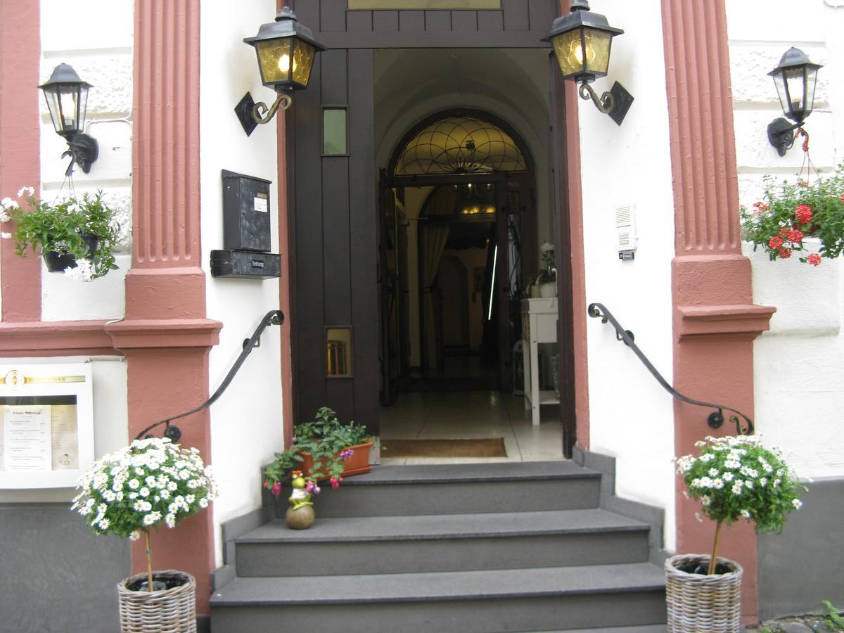 Hotel-Restaurant Kastel 贝恩卡斯特尔-屈斯 外观 照片